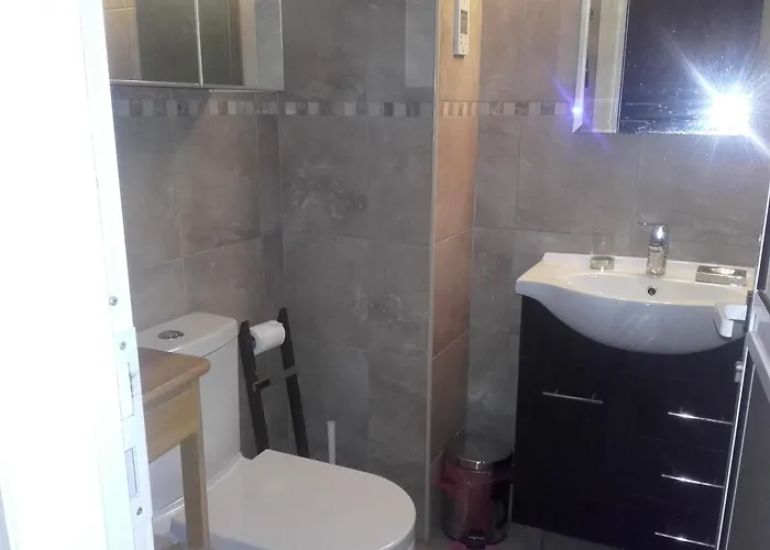 Direct Stadem Second Floor * Larnaca