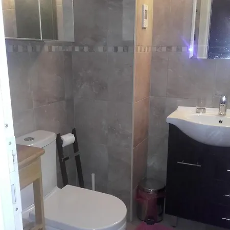 Direct Stadem Second Floor * Larnaca