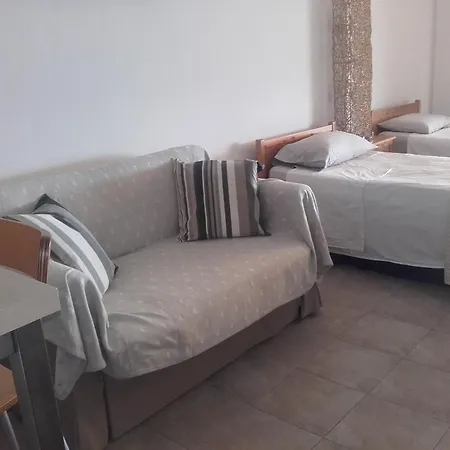 Apartment Direct Stadem Second Floor *
