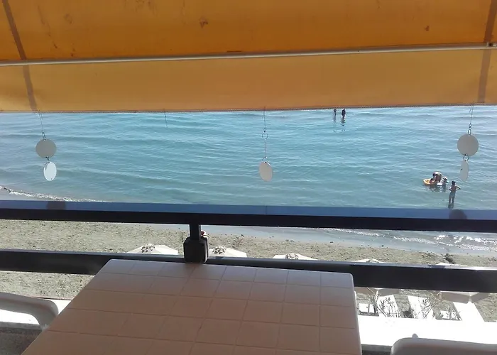 Lägenhet Direct Stadem Second Floor Larnaca